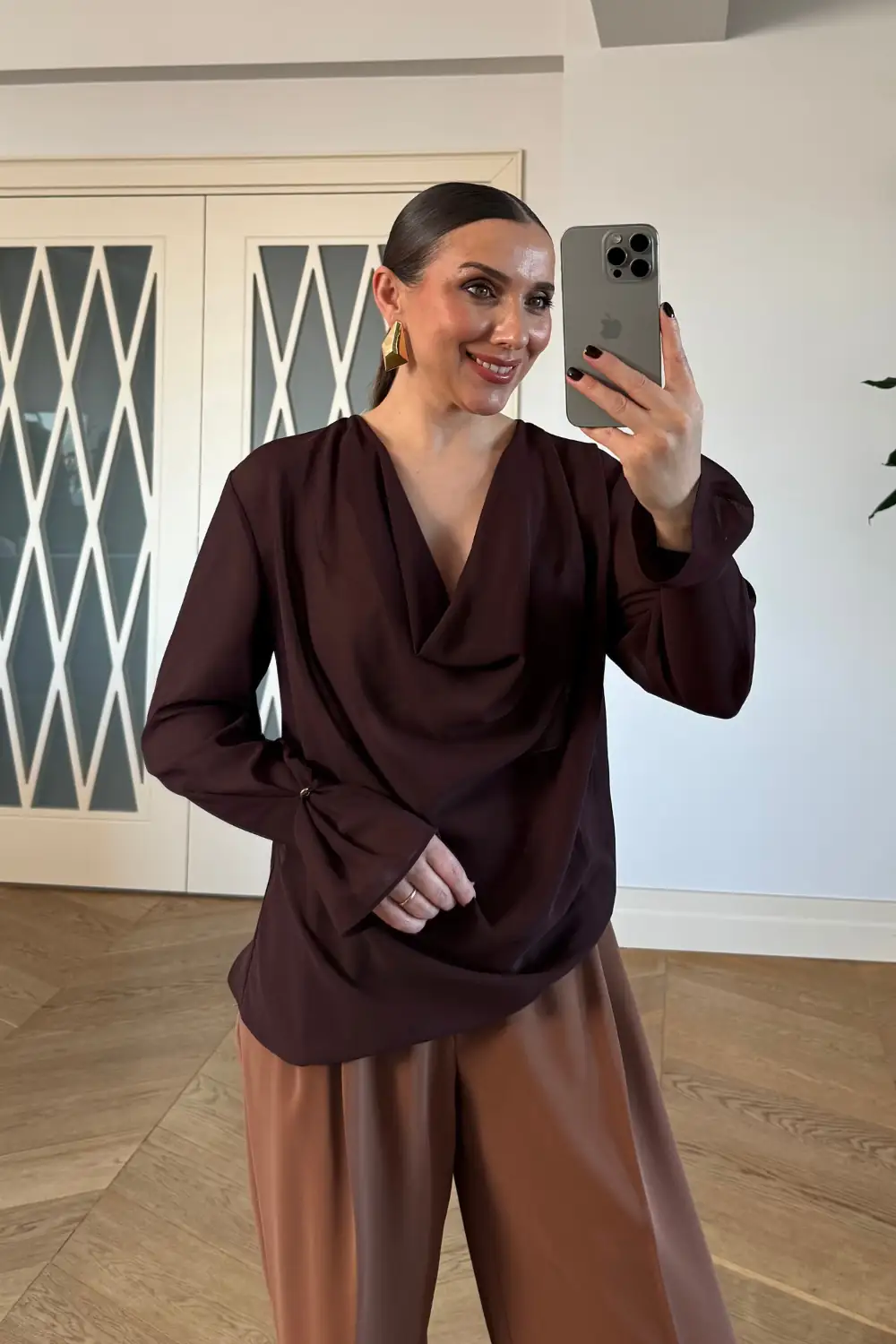 Degaje Yaka Kol Detaylı Bluz 2