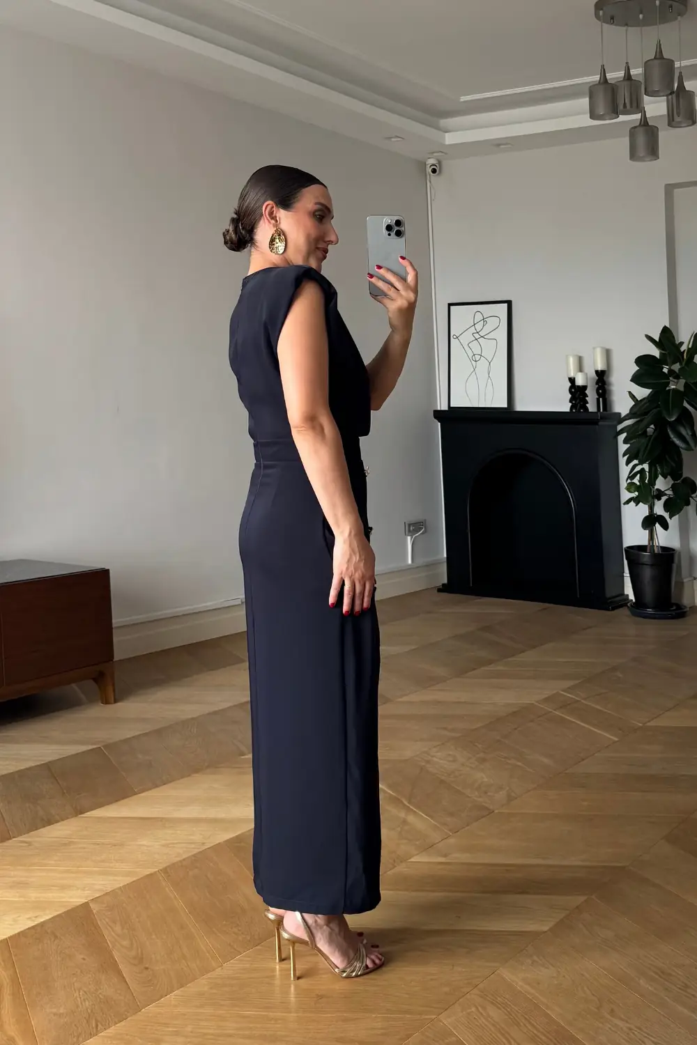 Sıfır Kol Vatkalı Yırtmaçlı Midi Elbise 8