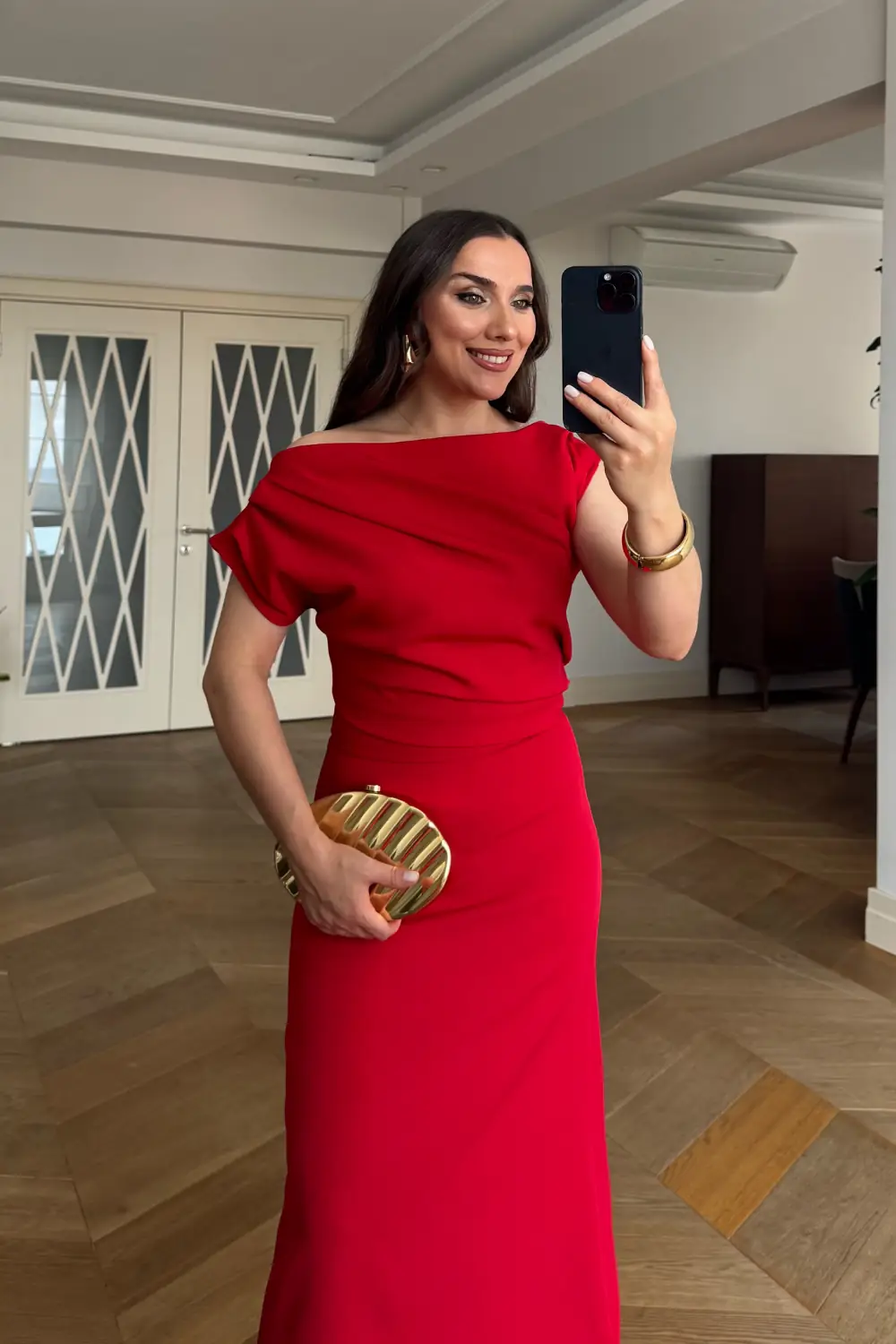 Kayık Yaka Drape Detaylı Midi Elbise - Kırmızı