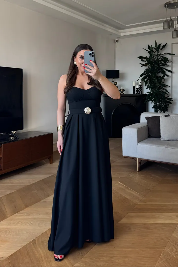 Göğüs Kuplu Askılı Uzun Elbise 5