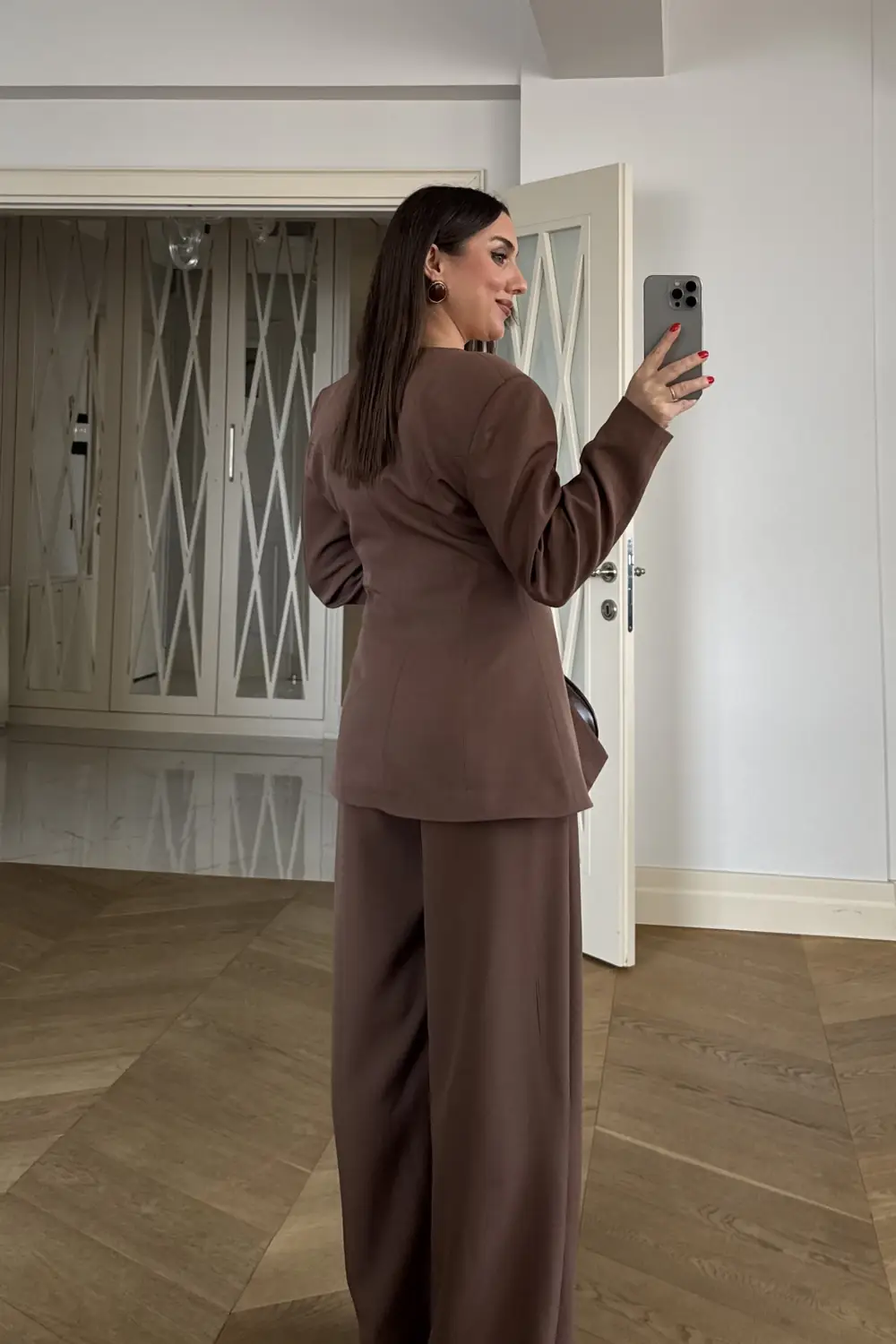 Yakasız Vücuda Oturan Blazer Kadın Ceket - Kahverengi