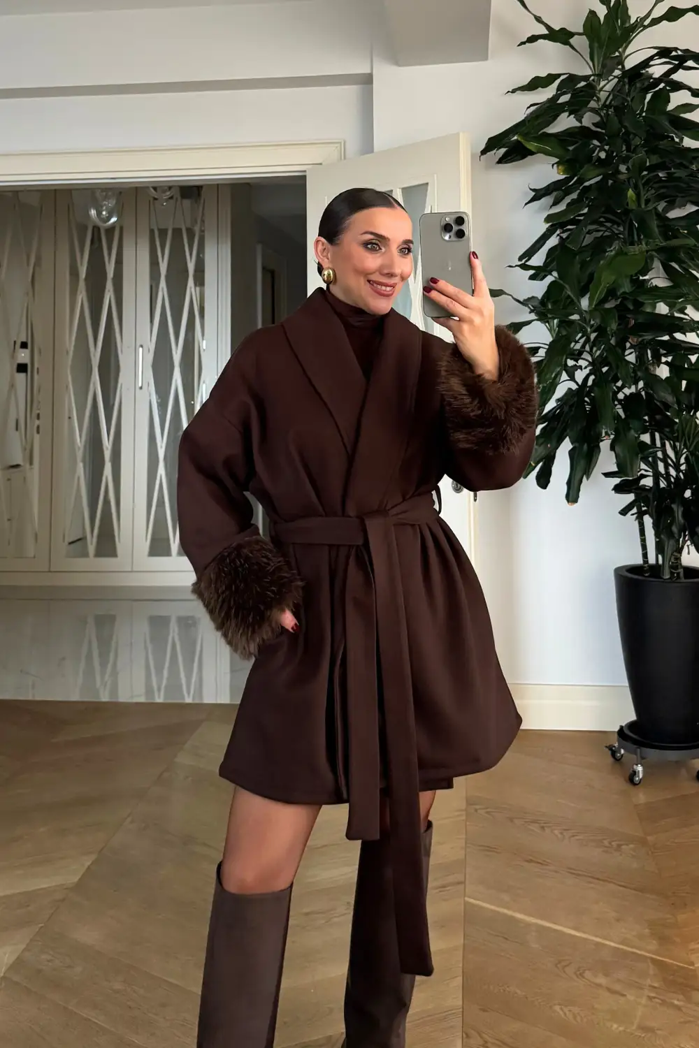 Şal Yaka Kuşaklı Kaşe Kadın Ceket 2