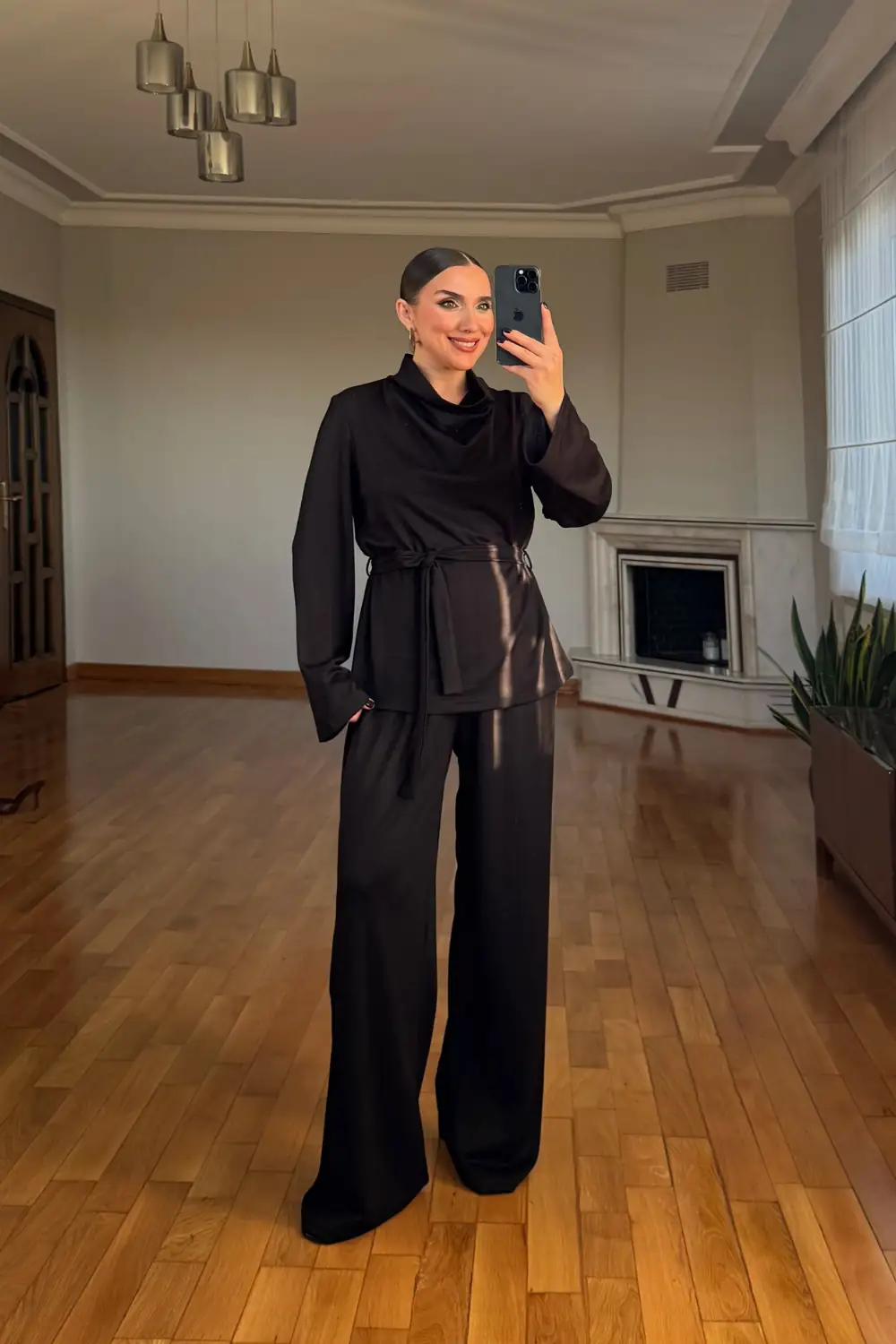 Modal Degaje Yaka Bluz Pantolon Takım - SİYAH