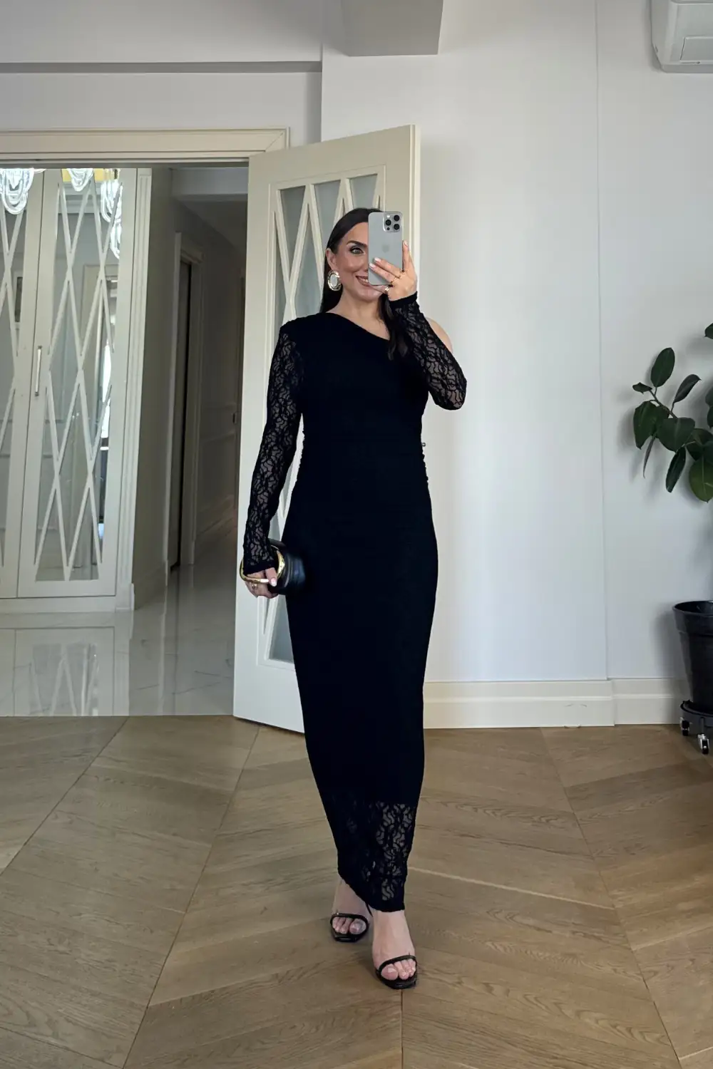 Asimetrik Yaka Dantel Midi Elbise - SİYAH