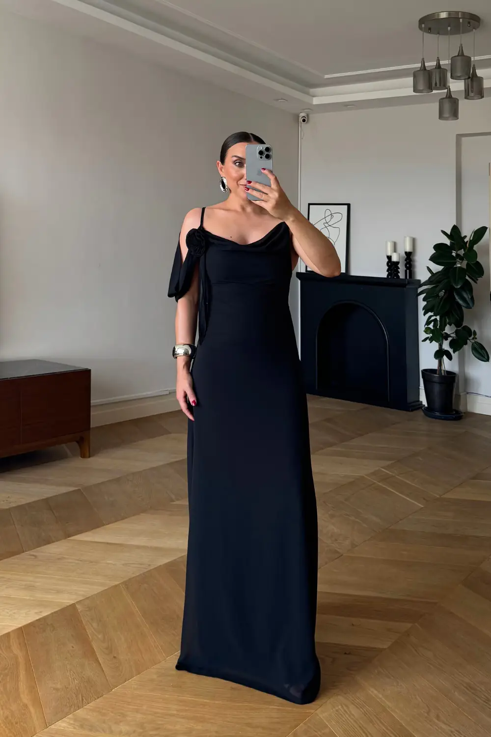 Degaje Yaka Askılı Uzun Tül Elbise 3